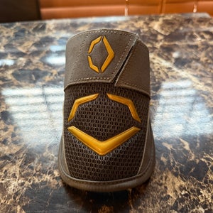 Gray Junior EvoShield Elbow Guard Elbow Protection (Used)