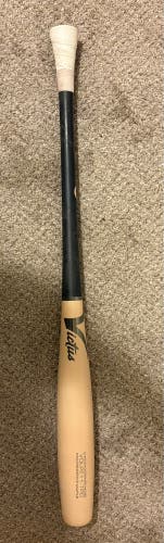 2025 Victus Torpedo Maple Bat (-3) 30 oz 33" (Used)