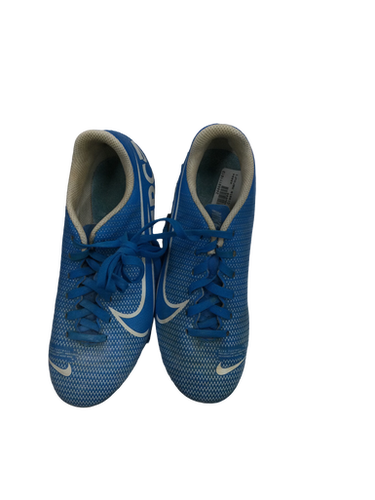 Used Nike Youth 06.5 Cleat Soccer Outdoor Cleats 11613-s000140131