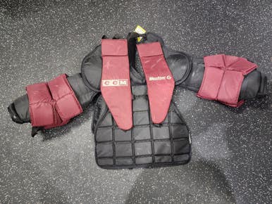 Used Ccm Heaton Senior Shoulder Pads Body Armour Sm 11849-s000020171