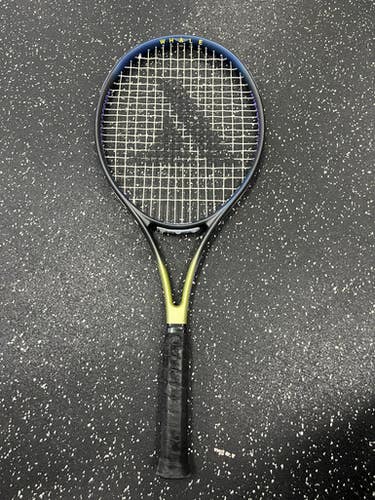 Used Pro Kennex Whale 105 Graphite Adult Tennis Racquet Charcoal 4 1 2" 11849-s000030971