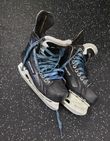 Used Bauer Supreme One100 Senior Hockey Skate Senior 4.5 11849-s000024105