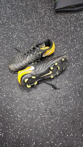 Used Nike Soccer Cleats Black Senior 7 11849-s000028661