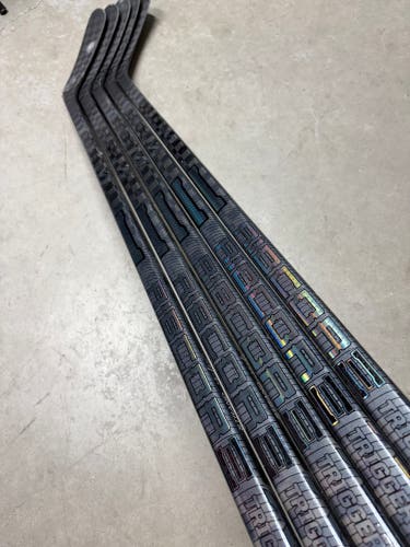 5 PACK 85 Flex P92M Senior CCM RibCor Trigger 6 Pro Right Hand Hockey Stick Pro Stock (New)
