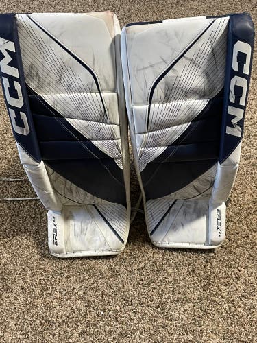 32" 2023 CCM Extreme Flex E6.5 Goalie Leg Pads (Used)