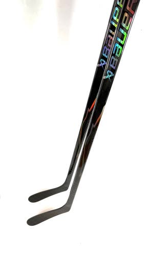 Two pack Senior Bauer Vapor Flylite Right Handed Hockey Stick P92 77 Flex (New)