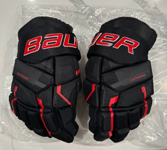 Bauer Supreme Mach Gloves 14" (New)