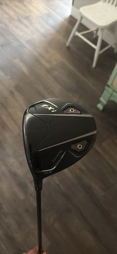 Unisex 2025 Srixon ZXi Left Hand Driver Stiff Flex 10.5 Loft (Used)