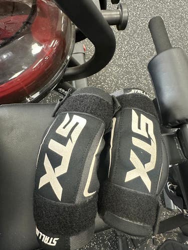 Used Stx Stallion 50 Lacrosse Arm Pads Guards Black Youth 11849-s000026664
