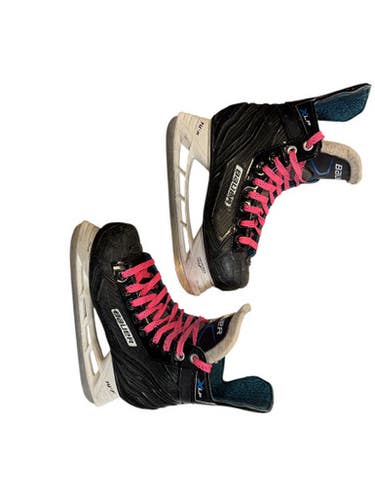 Used Bauer Xlp Intermediate Hockey Skate Intermediate 5.0 11873-s000230069