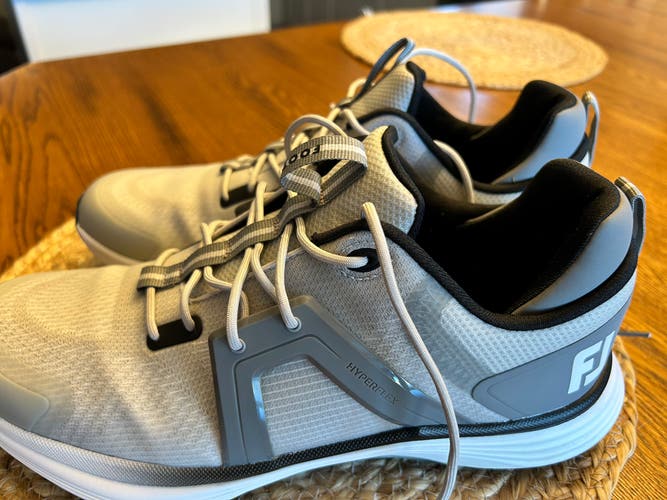 Men's Size M 10.0 (W 11.0) Footjoy Hyperflex Golf Shoes (New)