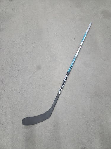 New Junior CCM Jetspeed FT9 Pro Right Handed Hockey Stick P29 50 Flex