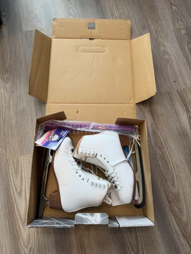 Jackson Ultima Excel Figure Skates Size 6 C  (New)