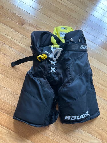 Junior Medium Bauer Supreme 3S Pro Hockey Pants Pro Stock (Used)