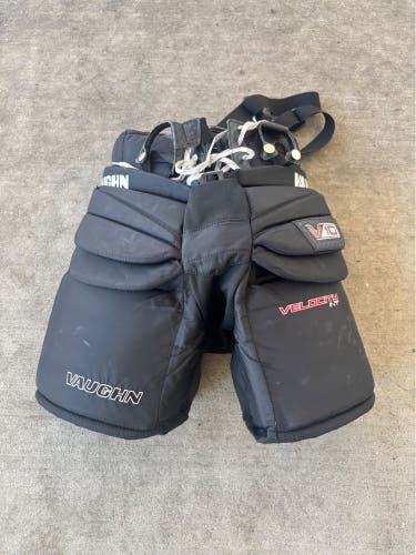 Black Intermediate Large Vaughn Velocity V10 Hockey Goalie Pants (Used)