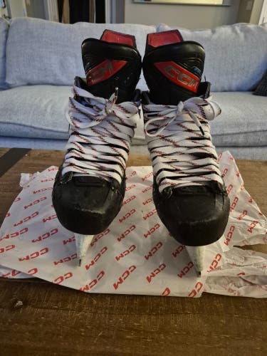 CCM JetSpeed FT6 Hockey Skates Regular Width 8 (Used)