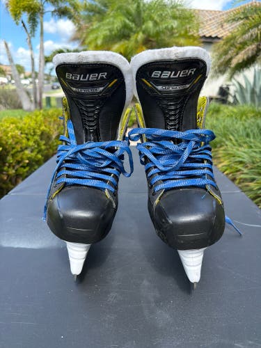Bauer Supreme Comp Hockey Skates Extra Wide Width Size 6.5 (New)