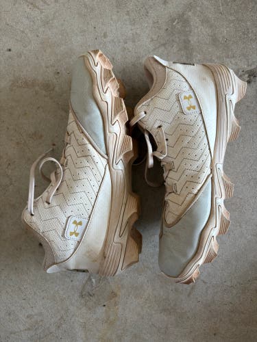 White Men's Size M 11.5 (W 12.5) Under Armour Harper 9 High Top Molded Cleats (Used)