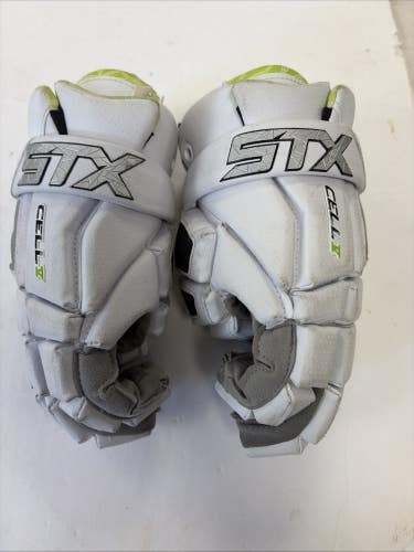 STX CELL V Size Medium Lacrosse Gloves. White