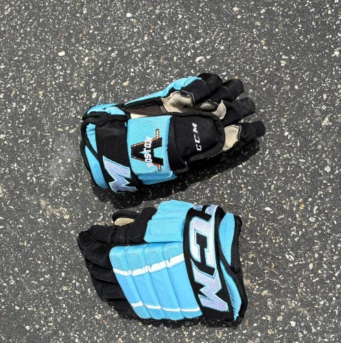 CCM HG4PC Gloves 12" (Used)