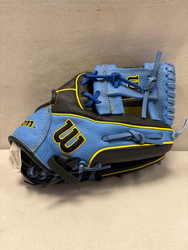 Used Wilson A550 Bb Sb Glove Rh Throw Black And Carolina Blue 11" 11490-s000262780