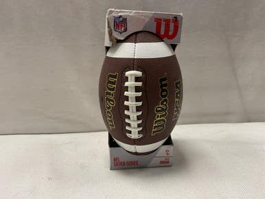 Used Wilson Junior Football 11490-s000267577