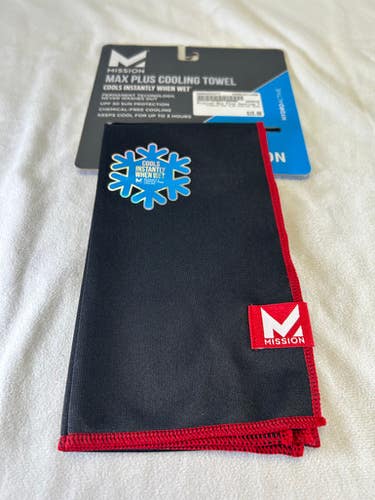 Used Mission Max Plus Cooling Towel Football Accessories 11490-s000253477