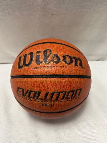 Used Wilson Basketball Womens Indoor 11490-s000267102