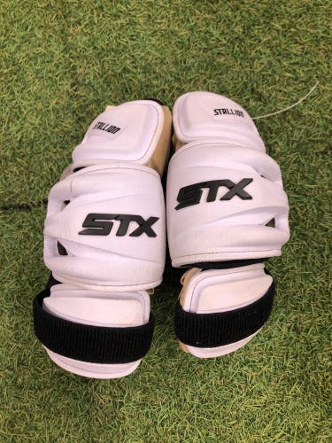 Medium Adult STX Stallion 500 Arm Pads (Used)
