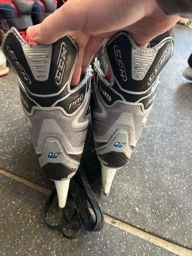 Used Ccm Ultima Pro Senior Hockey Skate Senior 6 11605-s000213415