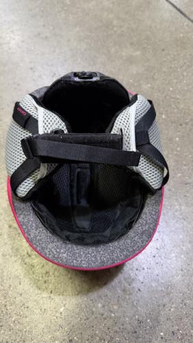 Used Giro Snowsport Helmet Youth Pink Xs 11605-s000211658