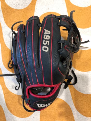 Black Wilson A550 RH Baseball Glove 11.5" (Used)