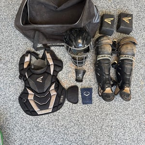Black Easton Gametime Catcher's Set (Used)