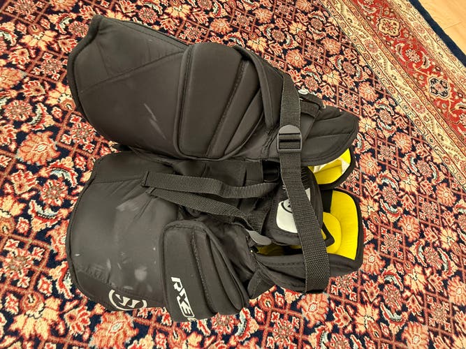 Junior Medium Warrior Ritual X3 E+ Hockey Goalie Pants (Used)