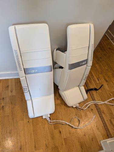 33" Warrior Ritual G7 RTL Goalie Leg Pads Pro Stock (Like New)