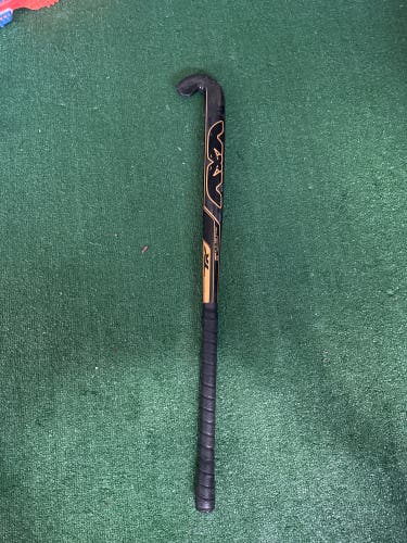 TK Outdoor Field Hockey Stick 36.5" (Used)