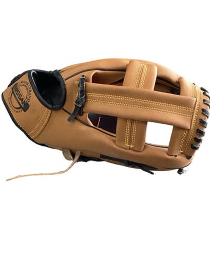 Rawlings RH Infield Baseball Glove 11" (Used)