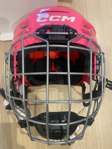 CCM Youth Small CCM Helmet (New)