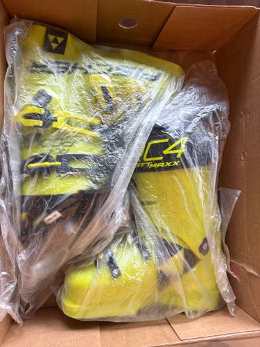 Mondo 23 & 23.5 Fischer Racing RC4 Podium Ski Boots