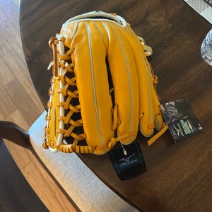 Mizuno Crest RH Outfield Baseball Glove 13" (New)