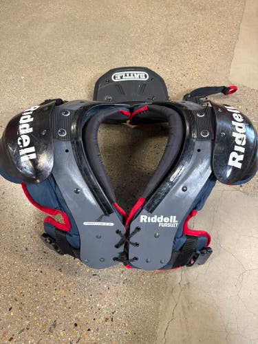 Large Youth Riddell Pursuit Shoulder Pads (Used)