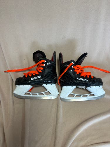 Black Bauer NS LTP Hockey Skates Size 4.5 (Used)