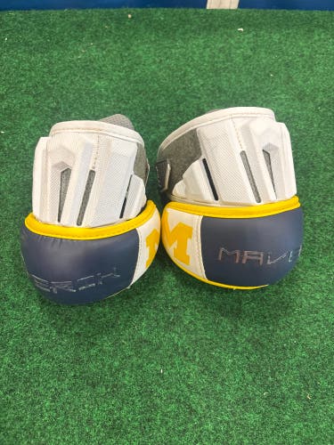 Michigan Maverik Max Arm Pads (Like New) | Large