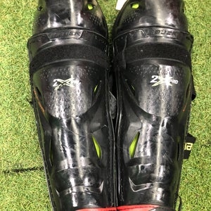 Junior Bauer Vapor 2X Pro Shin Pads 12" (Used)