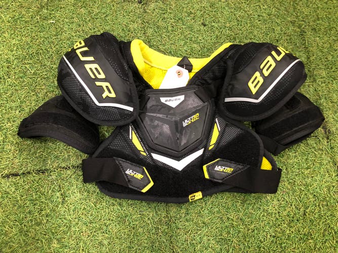 Youth Medium Bauer Supreme Ultrasonic Shoulder Pads (Used)