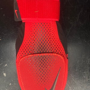 Red Senior Sliding Mitt (New)