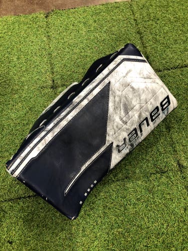 Intermediate Bauer Supreme M5 Pro Goalie Blocker Regular (Used)