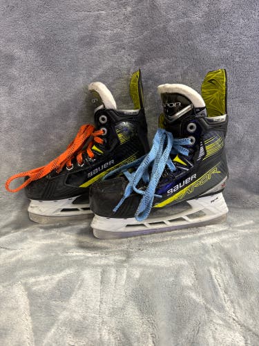 Bauer Vapor X4 Hockey Skates Regular Width 13.5 (Used)