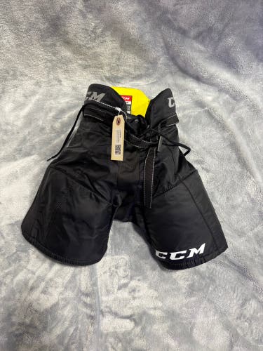 Black Youth Medium CCM Tacks 9550 Hockey Pants (Used)