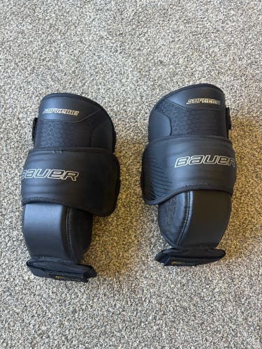 Bauer Supreme Knee Gaurds(Used)